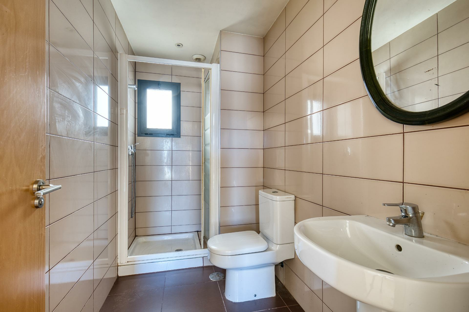 7-15-9e3bd0 3-bedroom Flat In Elche, Spain (86 M²)