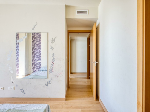 3-bedroom Flat In Elche, Spain (86 M²)