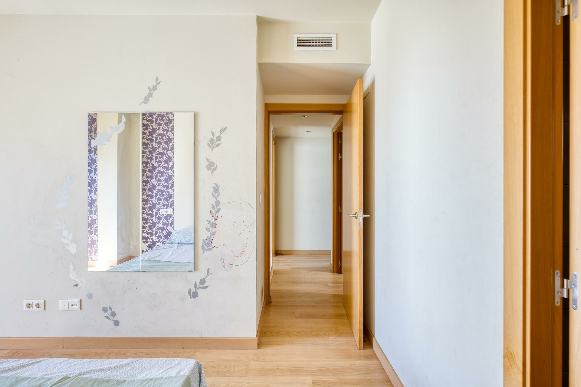 7-17-2ccb3b 3-bedroom Flat In Elche, Spain (86 M²)