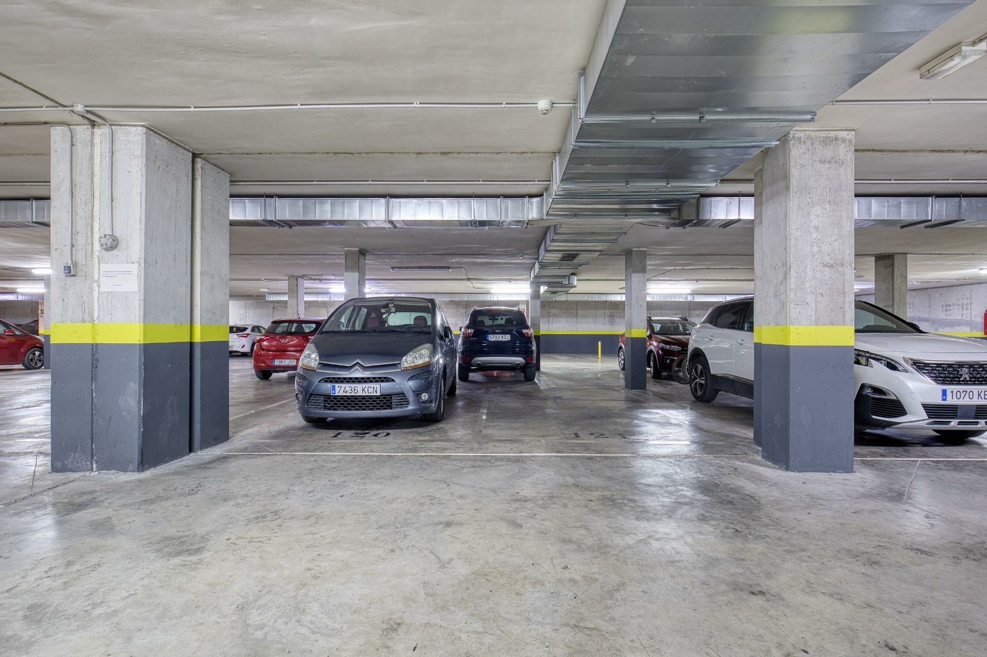 7-20-4bbe7d 3-bedroom Flat In Elche, Spain (86 M²)