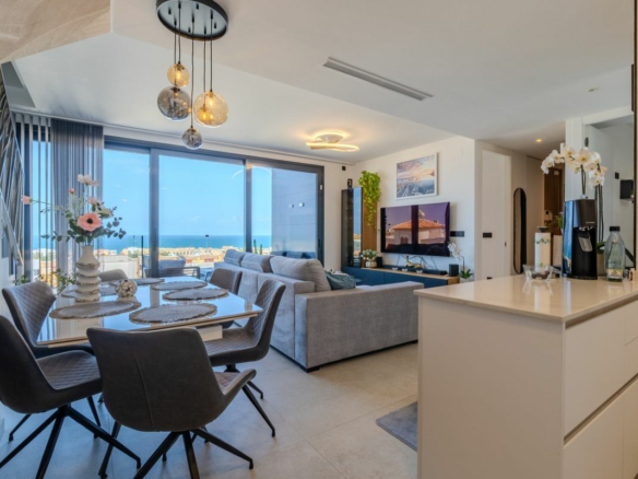 3-bedroom Apartment In Guardamar Del Segura, Spain (93 M²)