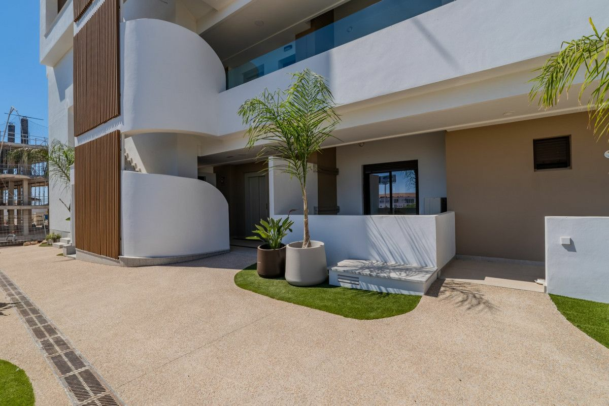 2-bedroom Apartment In Orihuela Costa, Spain (63 M²)