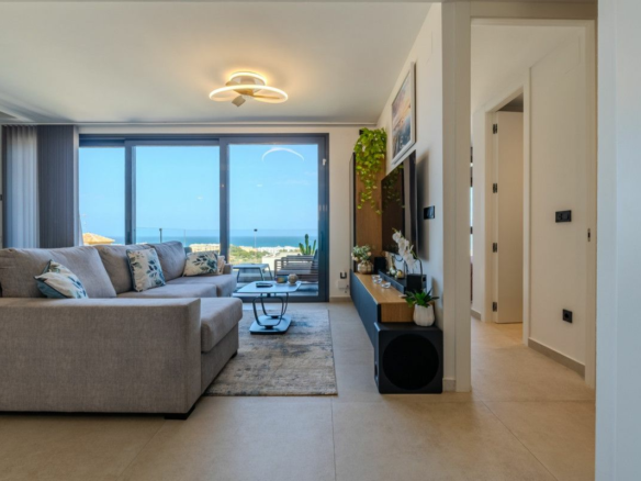 3-bedroom Apartment In Guardamar Del Segura, Spain (93 M²)