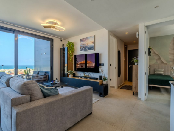 3-bedroom Apartment In Guardamar Del Segura, Spain (93 M²)