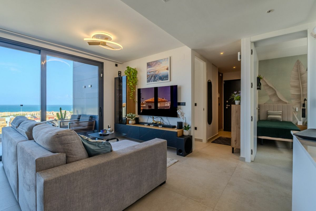 3-bedroom Apartment In Guardamar Del Segura, Spain (93 M²)