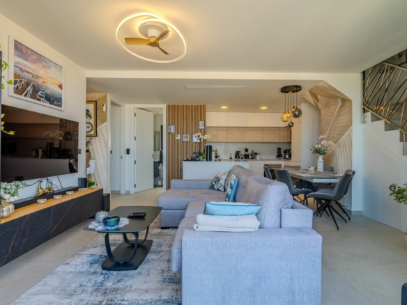 3-bedroom Apartment In Guardamar Del Segura, Spain (93 M²)