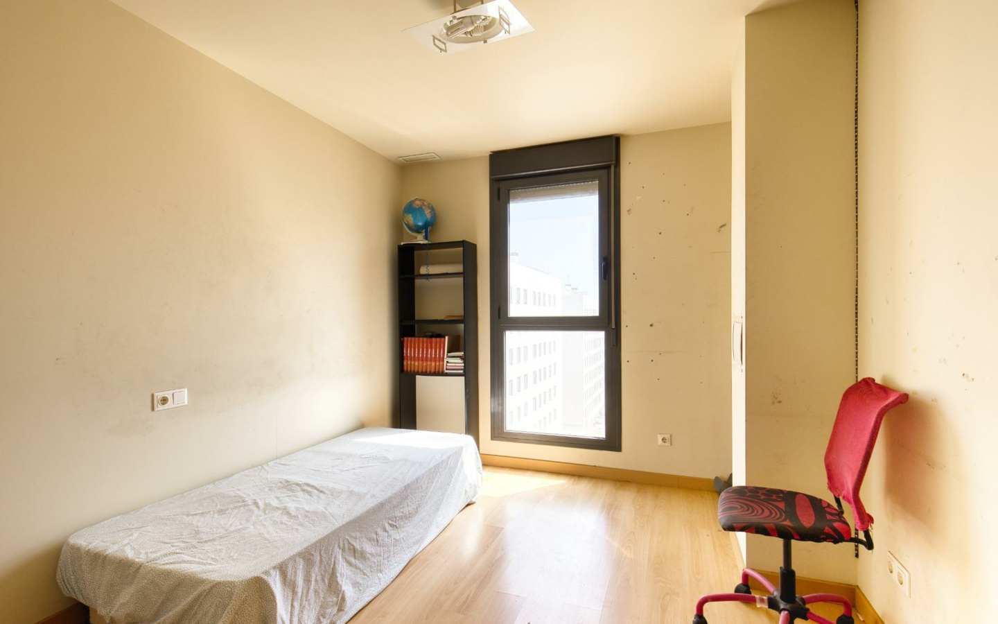 3-bedroom Flat In Elche, Spain (86 M²)