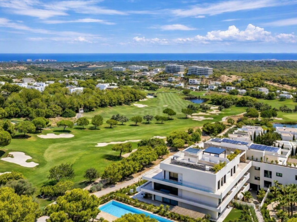 3-bedroom Apartment In Orihuela, Spain (220 M²)