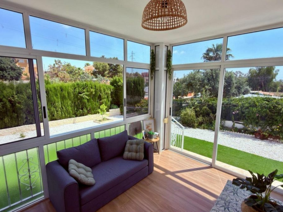 4-bedroom Villa In San Vicente Del Raspeig, Spain (168 M²)