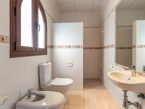 4-bedroom Villa In Orihuela Costa, Spain (624 M²)