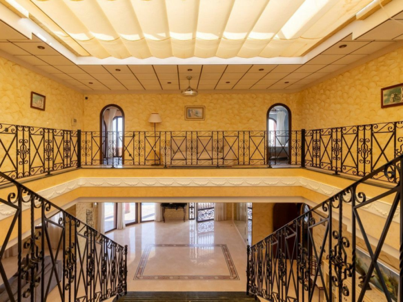 4-bedroom Villa In Orihuela Costa, Spain (624 M²)