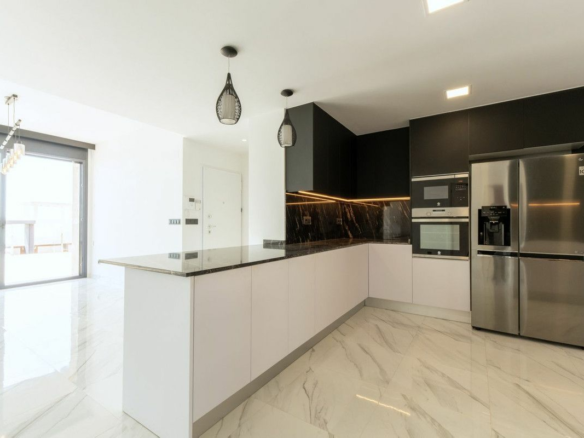 3-bedroom Villa In San Miguel De Salinas, Spain (210 M²)