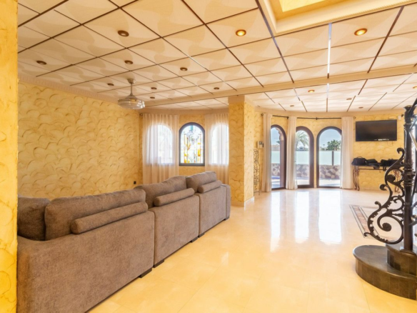 4-bedroom Villa In Orihuela Costa, Spain (624 M²)