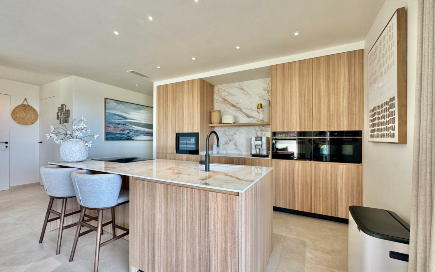 3-bedroom Apartment In Orihuela, Spain (220 M²)
