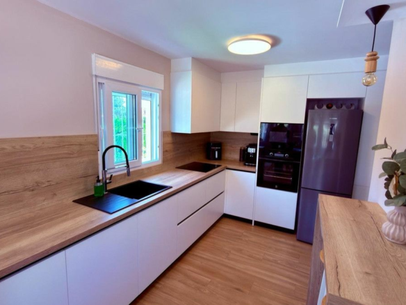 4-bedroom Villa In San Vicente Del Raspeig, Spain (168 M²)