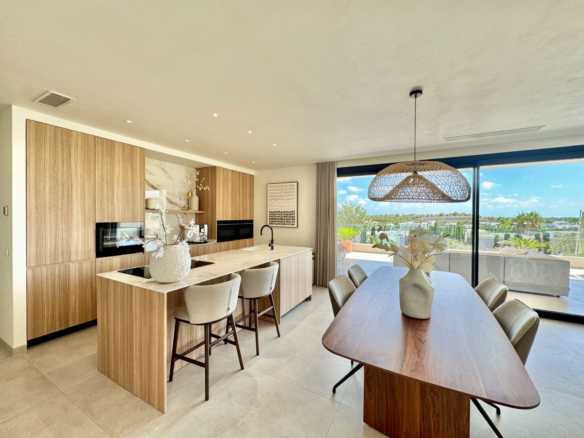 3-bedroom Apartment In Orihuela, Spain (220 M²)