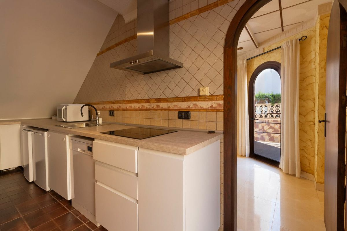 4-bedroom Villa In Orihuela Costa, Spain (624 M²)