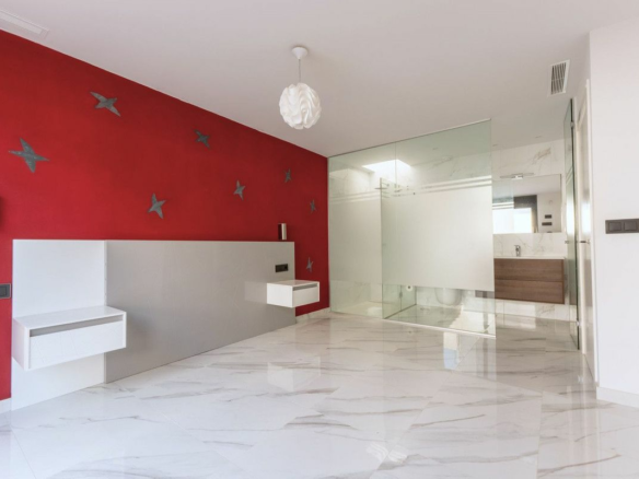 3-bedroom Villa In San Miguel De Salinas, Spain (210 M²)