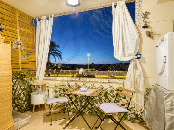 2-bedroom Flat In Murcia, Spain (64 M²)