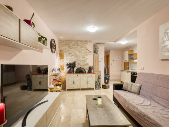2-bedroom Flat In Murcia, Spain (64 M²)