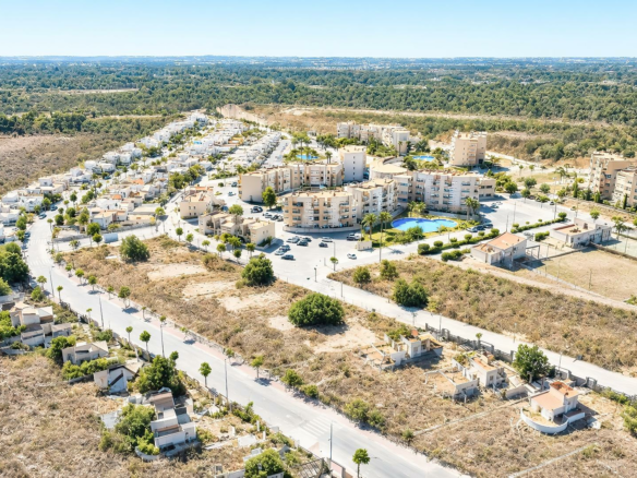 2-bedroom Flat In Murcia, Spain (64 M²)