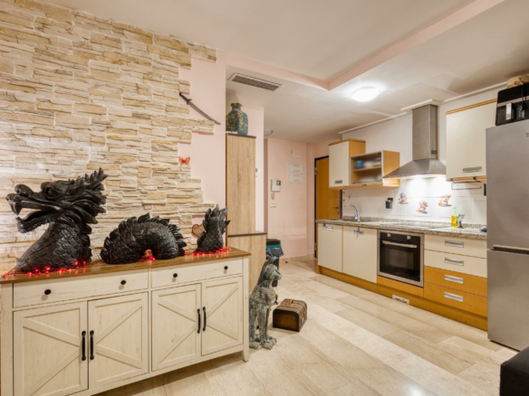 2-bedroom Flat In Murcia, Spain (64 M²)