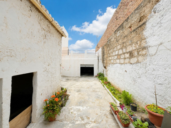 4-bedroom Town House In Jávea, Spain (264 M²)