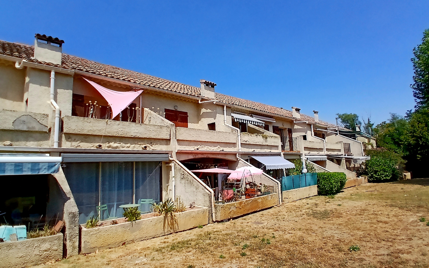 2-bedroom Apartment In Capestang, France (98 M²)