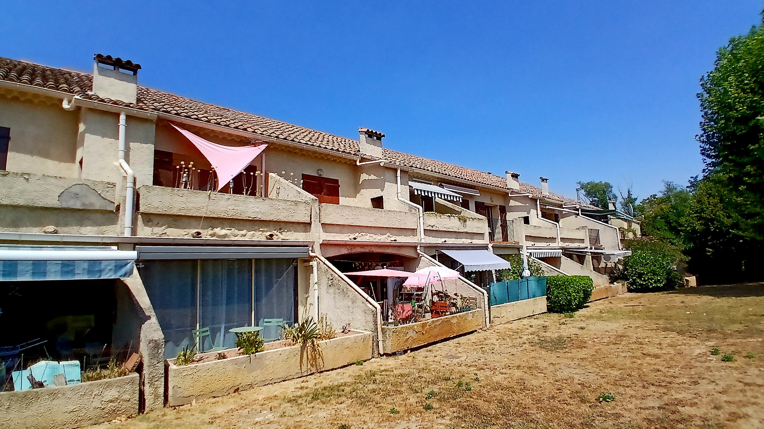 2-bedroom Apartment In Capestang, France (98 M²)