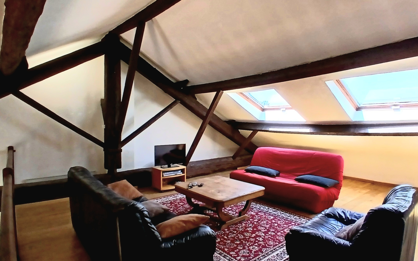 2-bedroom Apartment In Capestang, France (98 M²)