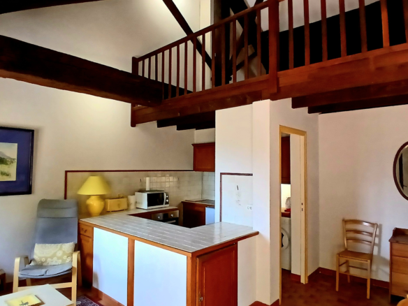 2-bedroom Apartment In Capestang, France (98 M²)
