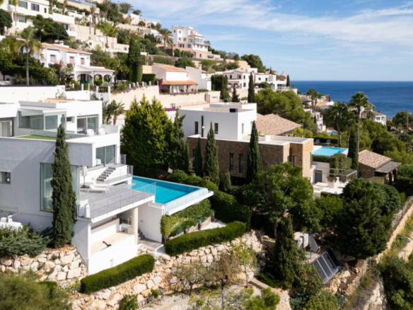 3-bedroom Villa In Jávea, Spain (289 M²)