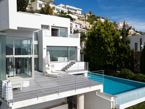 3-bedroom Villa In Jávea, Spain (289 M²)
