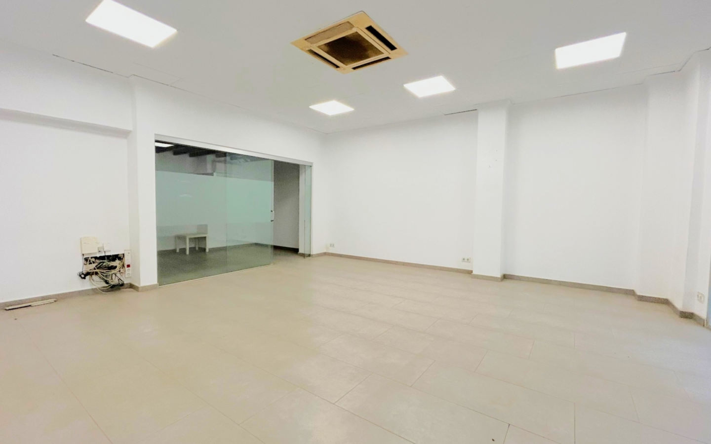 Commercial Premises In Jávea, Spain (220 M²)