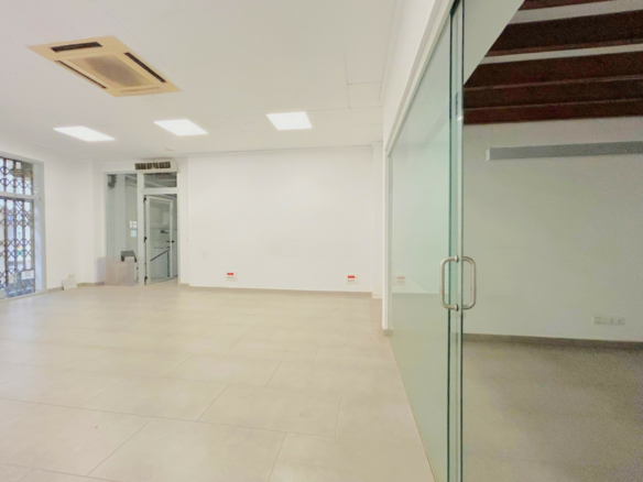 Commercial Premises In Jávea, Spain (220 M²)