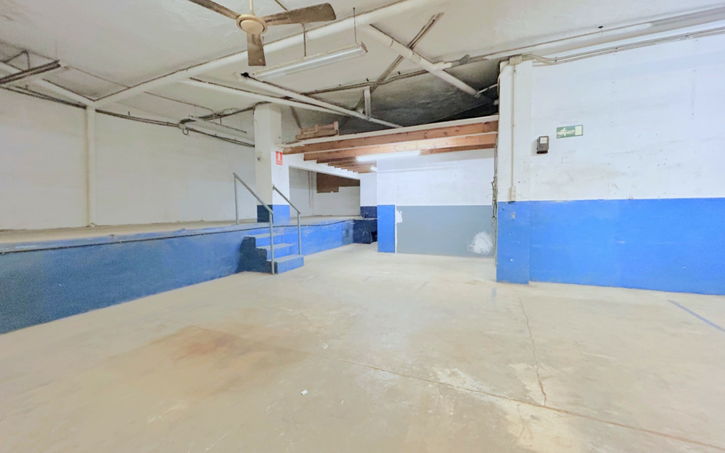 Commercial Premises In Jávea, Spain (220 M²)