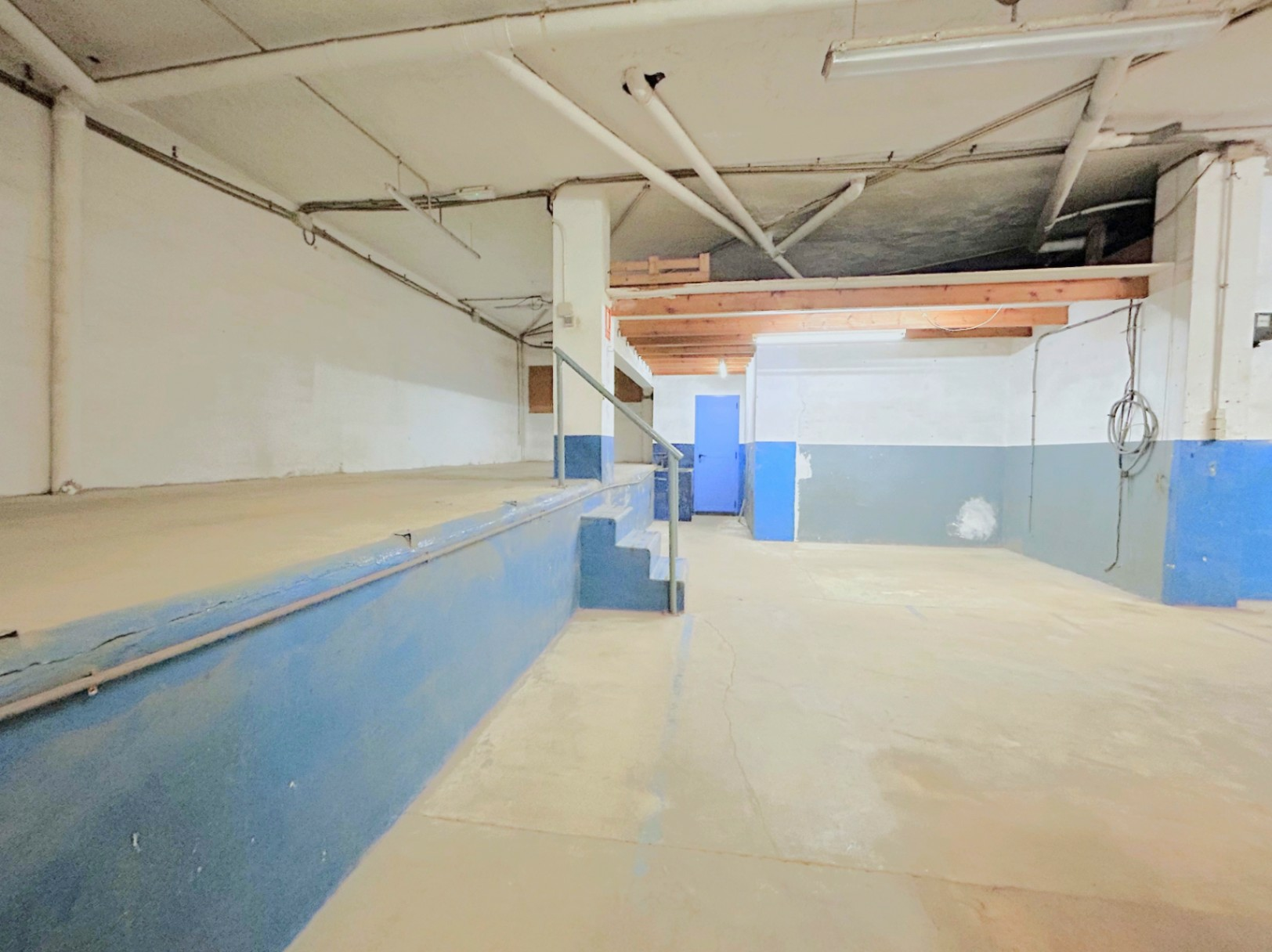 Commercial Premises In Jávea, Spain (220 M²)