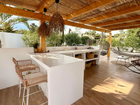 4-bedroom Villa In Jávea, Spain (192 M²)