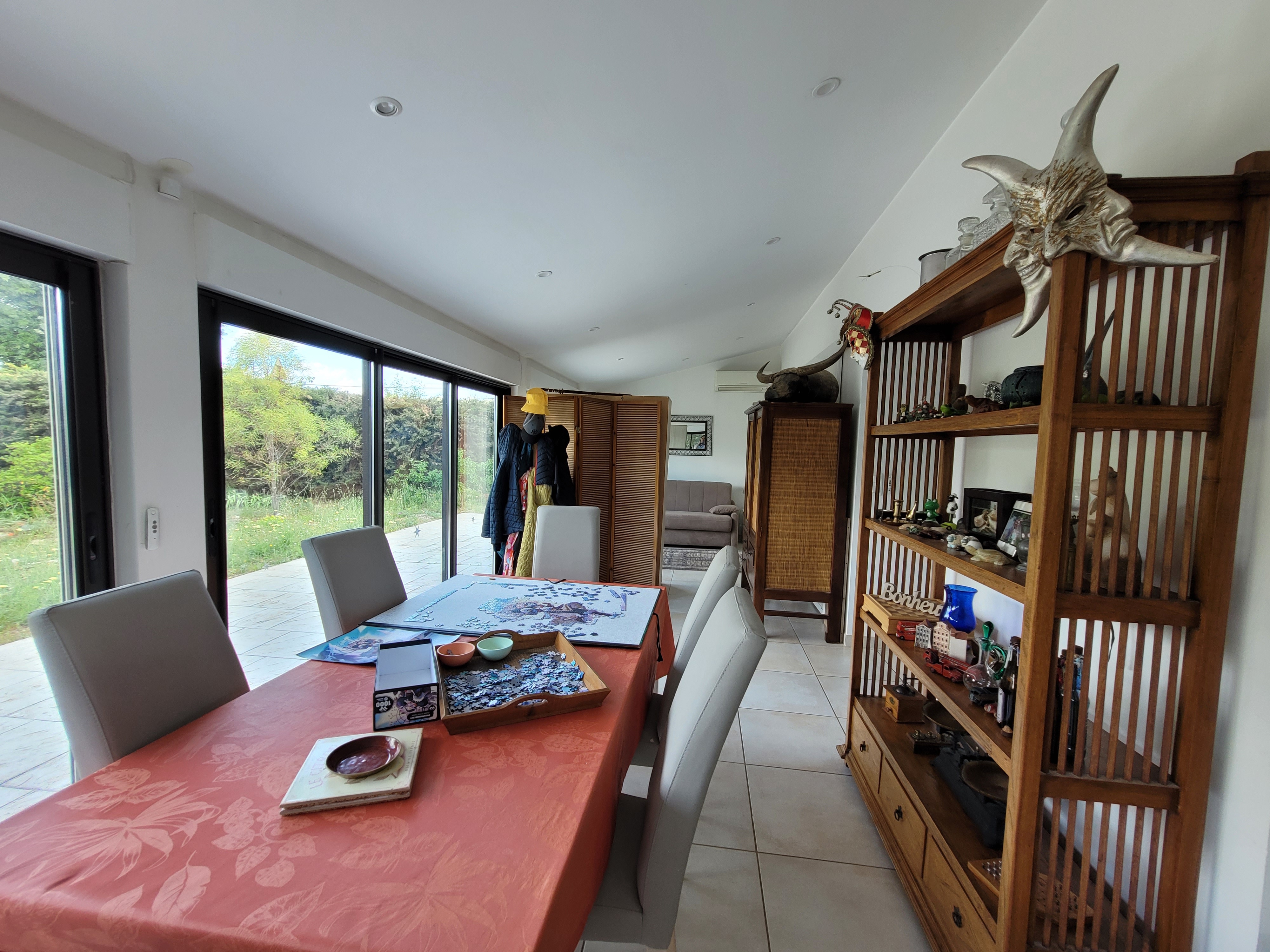4-bedroom Detached House In Laurens, France (180 M²)