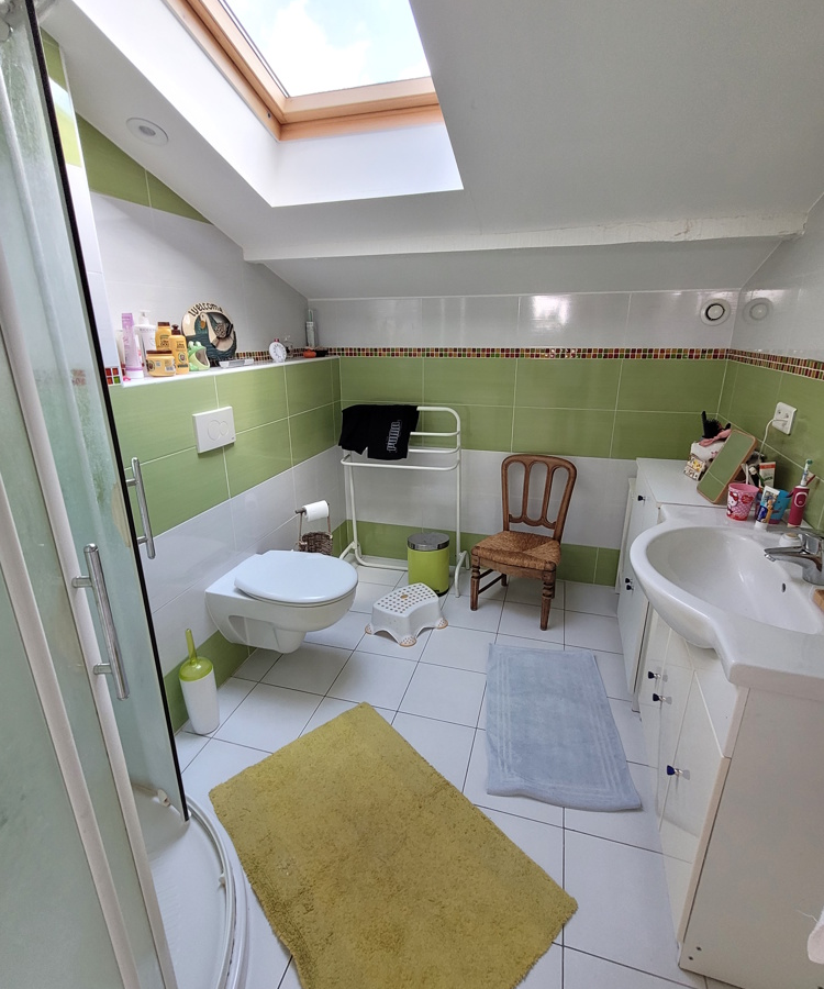 4-bedroom Detached House In Laurens, France (180 M²)