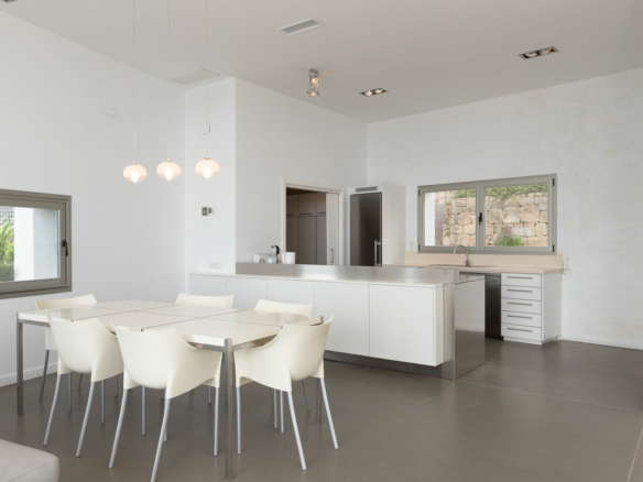 3-bedroom Villa In Jávea, Spain (289 M²)