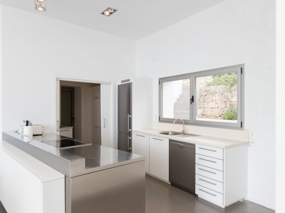 3-bedroom Villa In Jávea, Spain (289 M²)