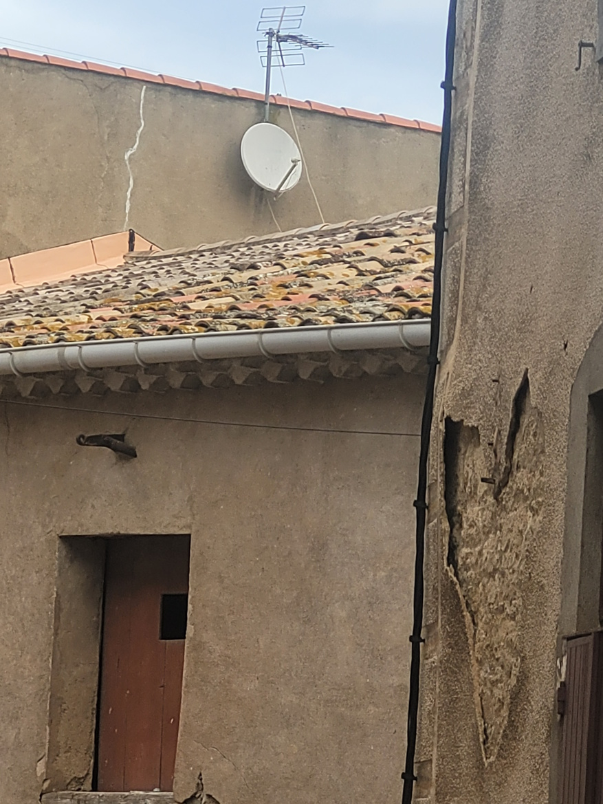 Barn In Puissalicon, France (180 M²)