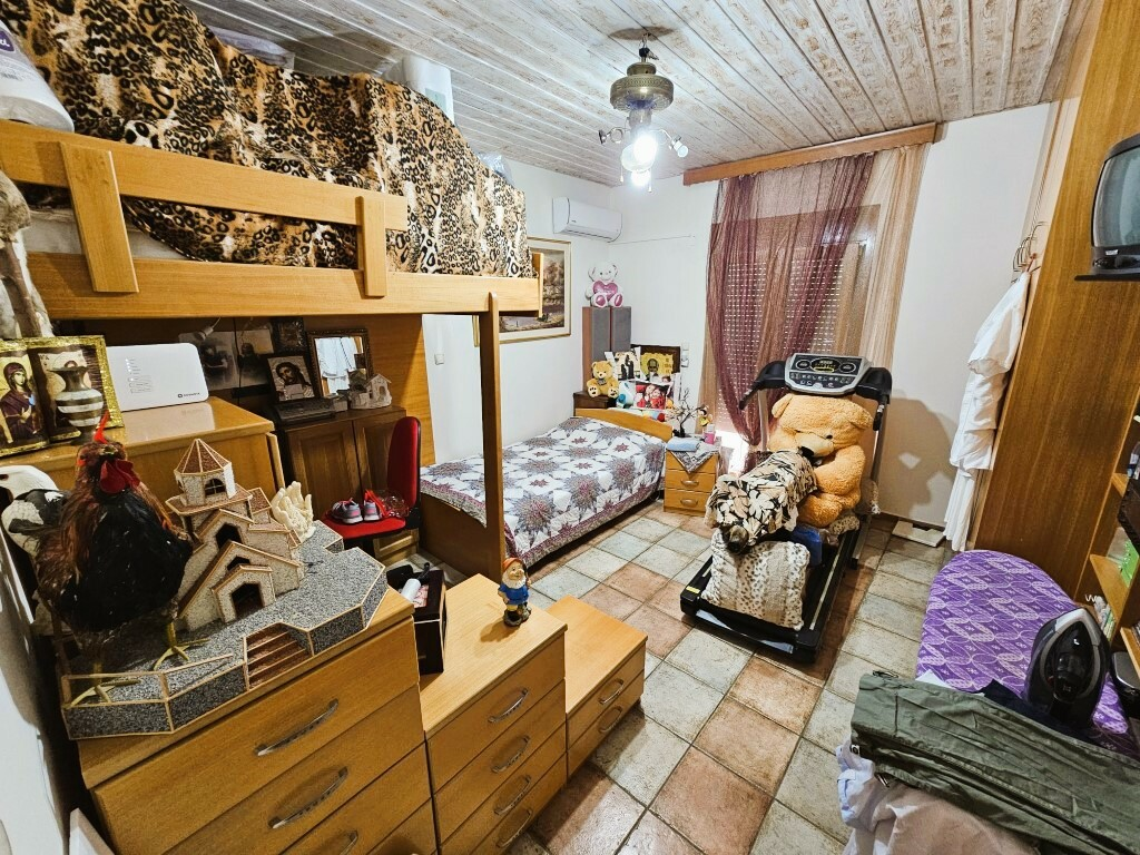 2-bedroom Villa In Gazi, Greece (500 M²)