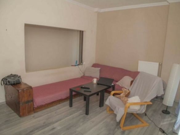 3-bedroom Flat In Ano Poli, Greece (110 M²)
