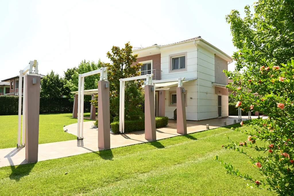 3-bedroom Detached House In Easts Olimpos, Greece (96 M²)