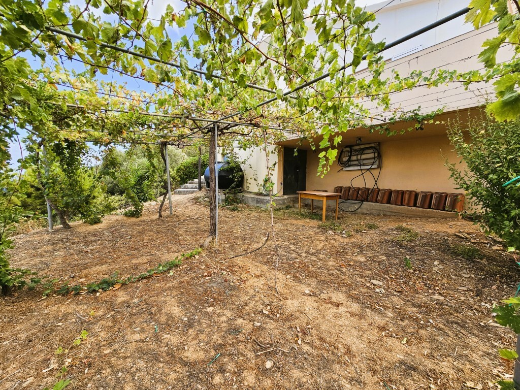 2-bedroom Detached House In Gazi, Greece (108 M²)