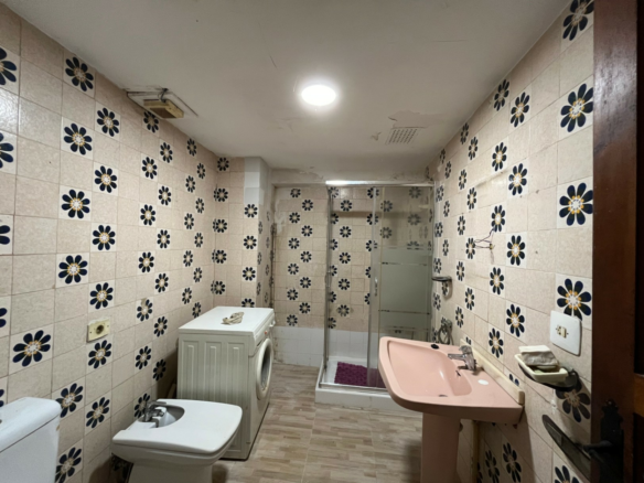Commercial Premises In Jávea, Spain (98 M²)