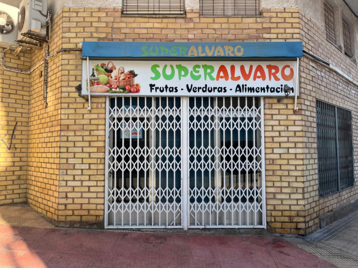 Commercial Premises In Jávea, Spain (98 M²)