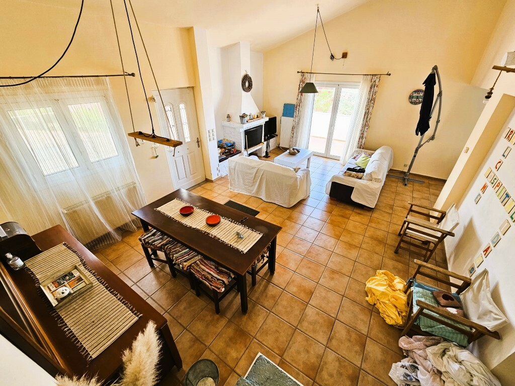 2-bedroom Detached House In Gazi, Greece (108 M²)